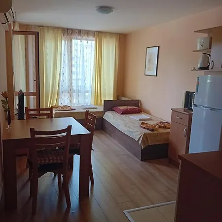 двустаен във виго панорама Apartamento Nesebar